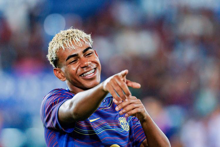 汉堡主帅：奥格斯堡的防守很严密，球队每周比赛都在进步（汉堡主帅：奥格斯堡防线稳健，球队每周都在提升）