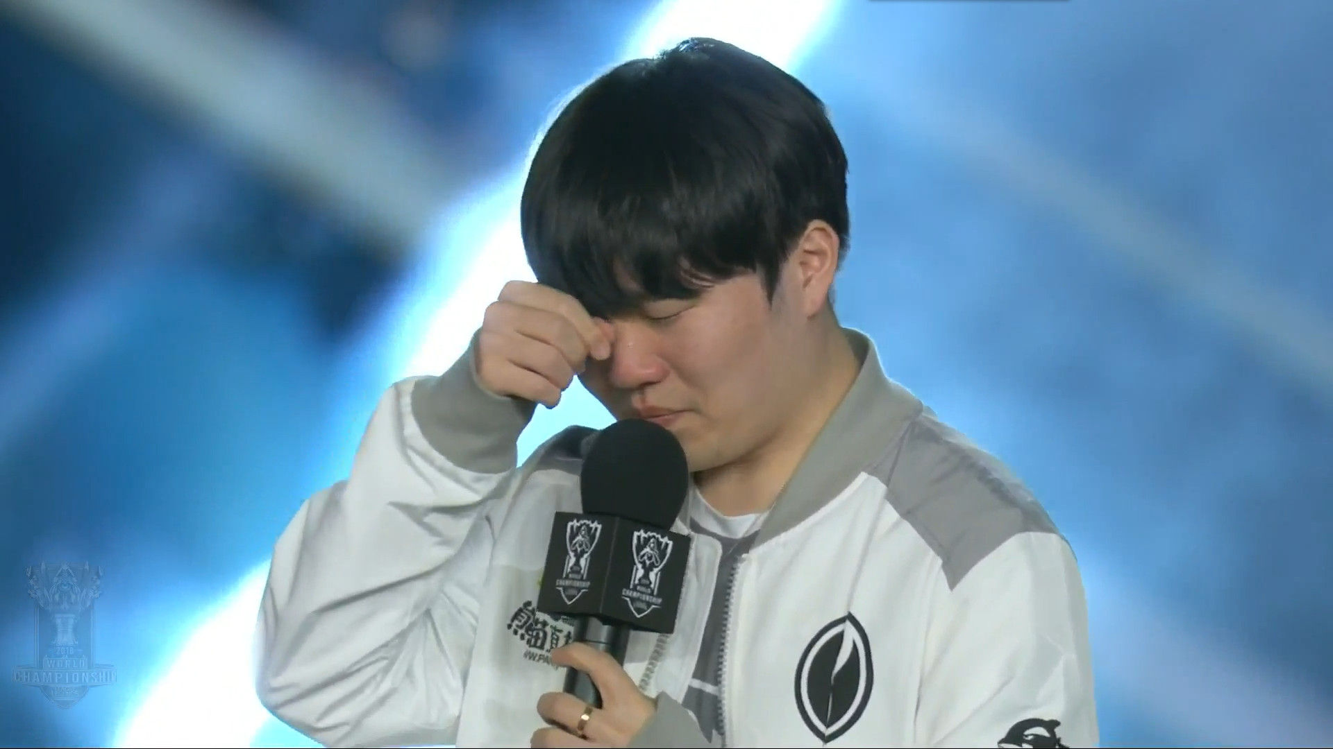 Falcons 正式签约 kyousuke