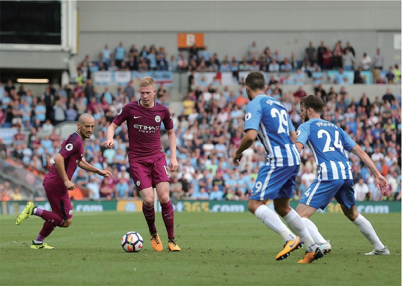 本世纪德甲戴帽数前10：莱万384场16次第1，凯恩76场10次第3