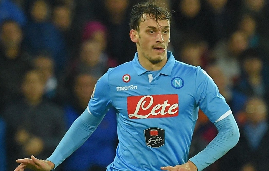 韩国杯半场：李洞俊补时收空门大礼建功，光州暂0-1全北