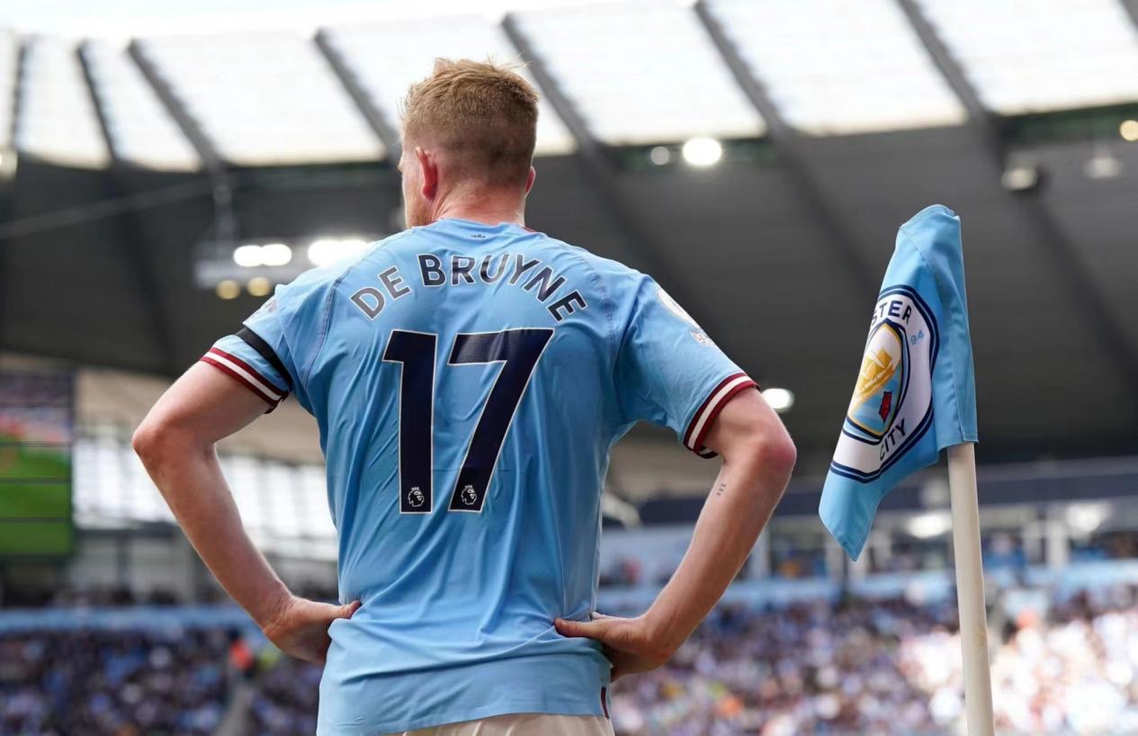 与梅西交换球衣，安哥拉队长弗雷迪：我要将它留给我的孩子们