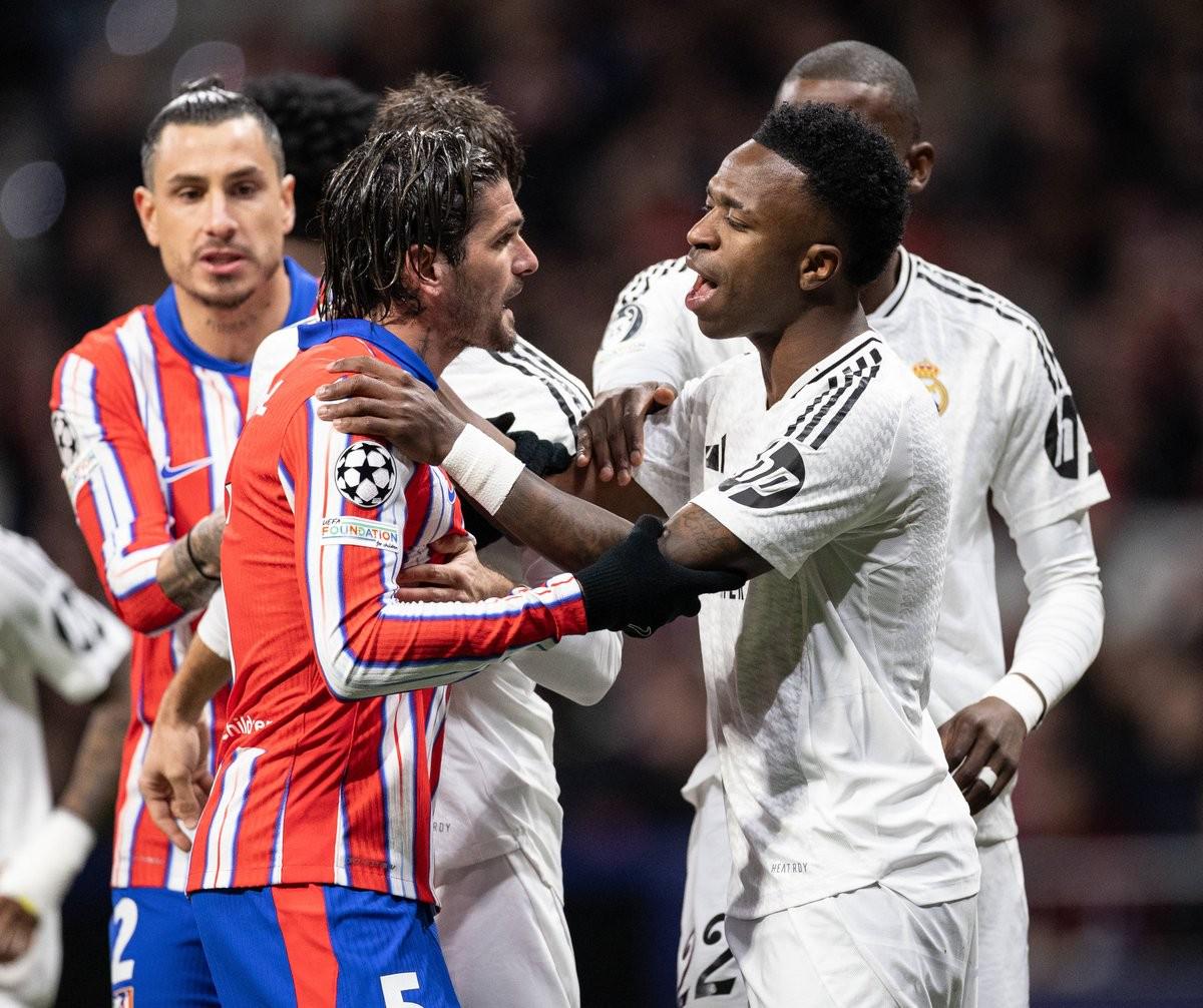 狼队战布伦特福德第32分钟才有射门，造英超6年最沉闷开局（狼队战布伦特福德至第32分钟才首射，刷新英超近六年最沉闷开局）