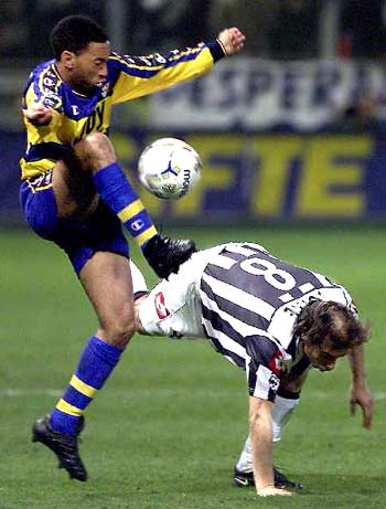 官方：孙臣曦、杨政毅提拔进入广东铭途一线队