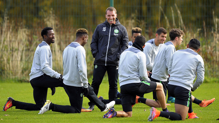 18岁210天，杨铭锐超越朱鹏宇成为英博最年轻的中超进球球员（18岁210天，杨铭锐打破朱鹏宇纪录，成英博队史最年轻中超进球者）